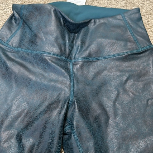 CRZ Yoga Faux Leather  Green Leggings Small NWT - Picture 2 of 6